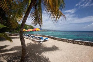 Paradise Golden Clouds Villa voted  best hotel in Oracabessa