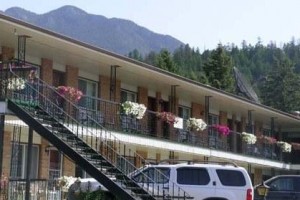 Park Inn Radium Hot Springs Image