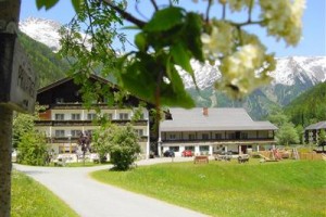 Pension Konigshof voted 7th best hotel in Mallnitz