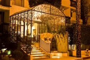 Petit Ermitage voted 4th best hotel in West Hollywood