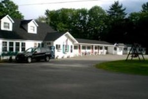 Pilgrim Inn and Cottages Plymouth (New Hampshire) voted 2nd best hotel in Plymouth 