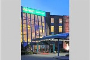 Quality Hotel Country Park voted  best hotel in Brehna