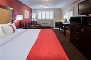 Holiday Inn & Suites Parkway Conference Centre voted 3rd best hotel in Saint Catharines