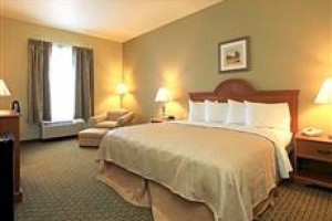 Quality Inn And Suites La Porte (Texas) voted  best hotel in La Porte 