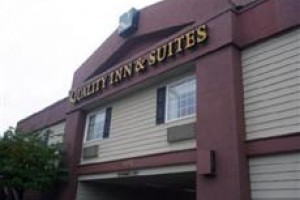 Quality Inn & Suites Bremerton Image