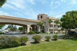 Quality Inn & Suites Camarillo Image