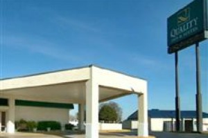 Quality Inn & Suites Denton Image