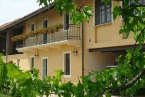 Quattro Gatti voted  best hotel in Piscina