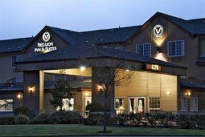 Red Lion Inn & Suites McMinnville voted  best hotel in McMinnville 