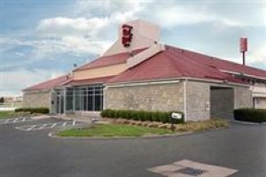 Red Roof Inn Columbus/Grove City voted 6th best hotel in Grove City