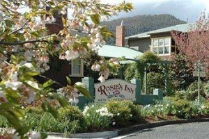Rosie's Inn voted  best hotel in New Norfolk