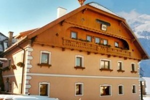 Samerhof Farmhouse Mariapfarr voted 2nd best hotel in Mariapfarr