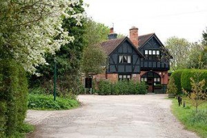 Sanctum on the Green Hotel Cookham Image