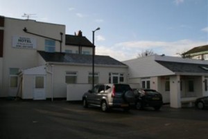 Sandown Hotel Image