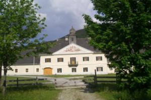 Schloss Kaiserau voted 2nd best hotel in Admont