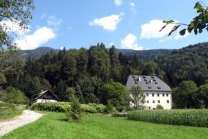 Schloss Manndorf Gastehaus Image