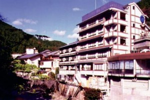 Shimogoten voted 2nd best hotel in Tanabe