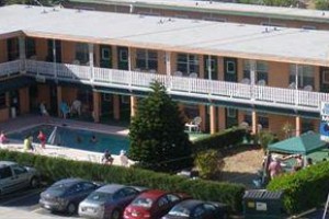 Shores Terrace Efficiencies Motel Image