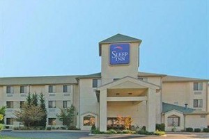 Sleep Inn Henderson (Kentucky) voted 3rd best hotel in Henderson 