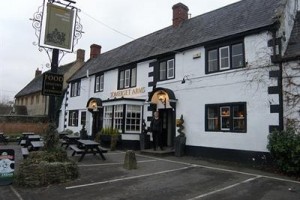 The Somerset Arms Image