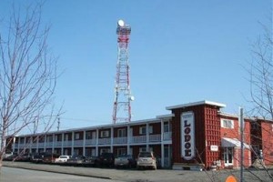 Sourdough Visitors Lodge Motel Image