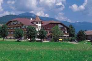 Sporthotel Fichtenhof Image