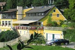 Sporthotel Glockenhof voted  best hotel in Barnbach