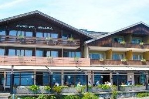Strandhotel Seeblick voted 3rd best hotel in Faulensee
