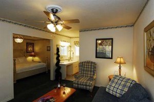 Strawberry Valley Inn Mount Shasta voted 2nd best hotel in Mount Shasta
