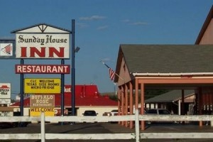 Sunday House Inn Alpine (Texas) voted 4th best hotel in Alpine 