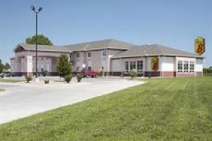 Super 8 Iola voted  best hotel in Iola