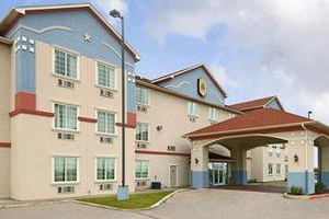 Super 8 Alvarado voted 2nd best hotel in Alvarado