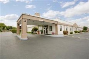 Americas Best Value Inn Shelbyville voted 3rd best hotel in Shelbyville 