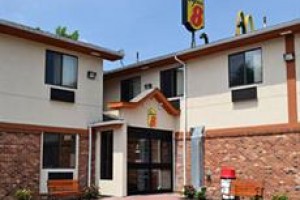 Super 8 Tilton/Lake Winnipesaukee voted 3rd best hotel in Tilton
