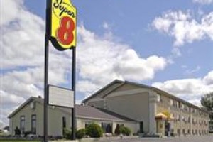 Super 8 Motel Watertown (South Dakota) voted 4th best hotel in Watertown 
