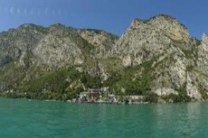 Surf Hotel Pier Riva Del Garda Image