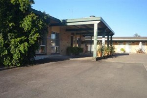 Tall Timbers Motel Image