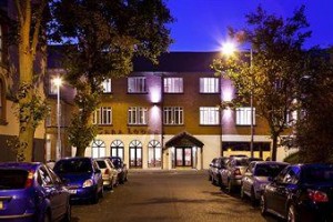 Tara Lodge voted 5th best hotel in Belfast