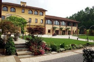 Tenuta la Cascinetta voted  best hotel in Buriasco