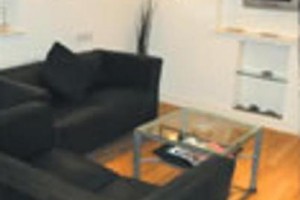 The Bridge Hotel Prestbury Image