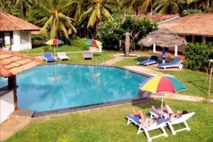 The Cosy Beach voted  best hotel in Marawila