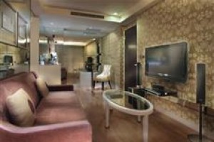 The Crystal Resort Sun Moon Lake voted  best hotel in Yuchih