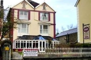 The Highbury voted 10th best hotel in Cardigan 