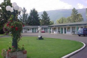 The Victorian Motel and RV Park Image