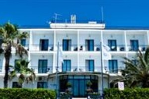 Ticho's Hotel voted 4th best hotel in Castellaneta