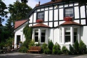 Tir y Coed Country House voted  best hotel in Conwy