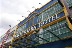 Tras Mutiara Hotel Image