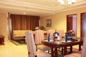Travellers Suites Hotel Sumatera Utara Image