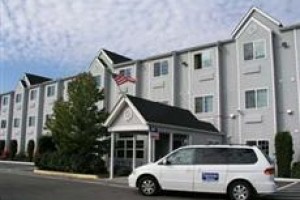 Auburn Travelodge Inn and Suites Image