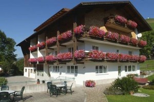 Triendlhof voted  best hotel in Zoblen